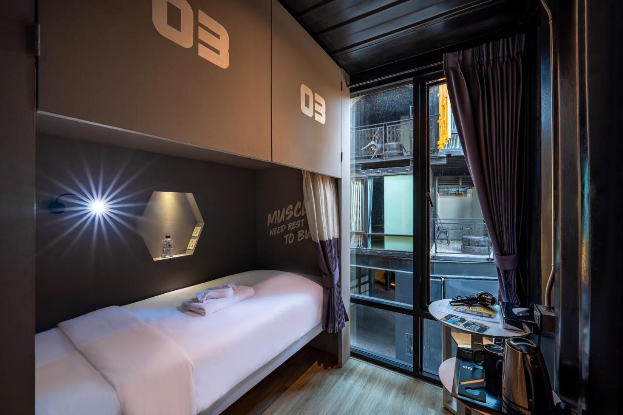Hivetel Hotel Chalong Bagian luar foto