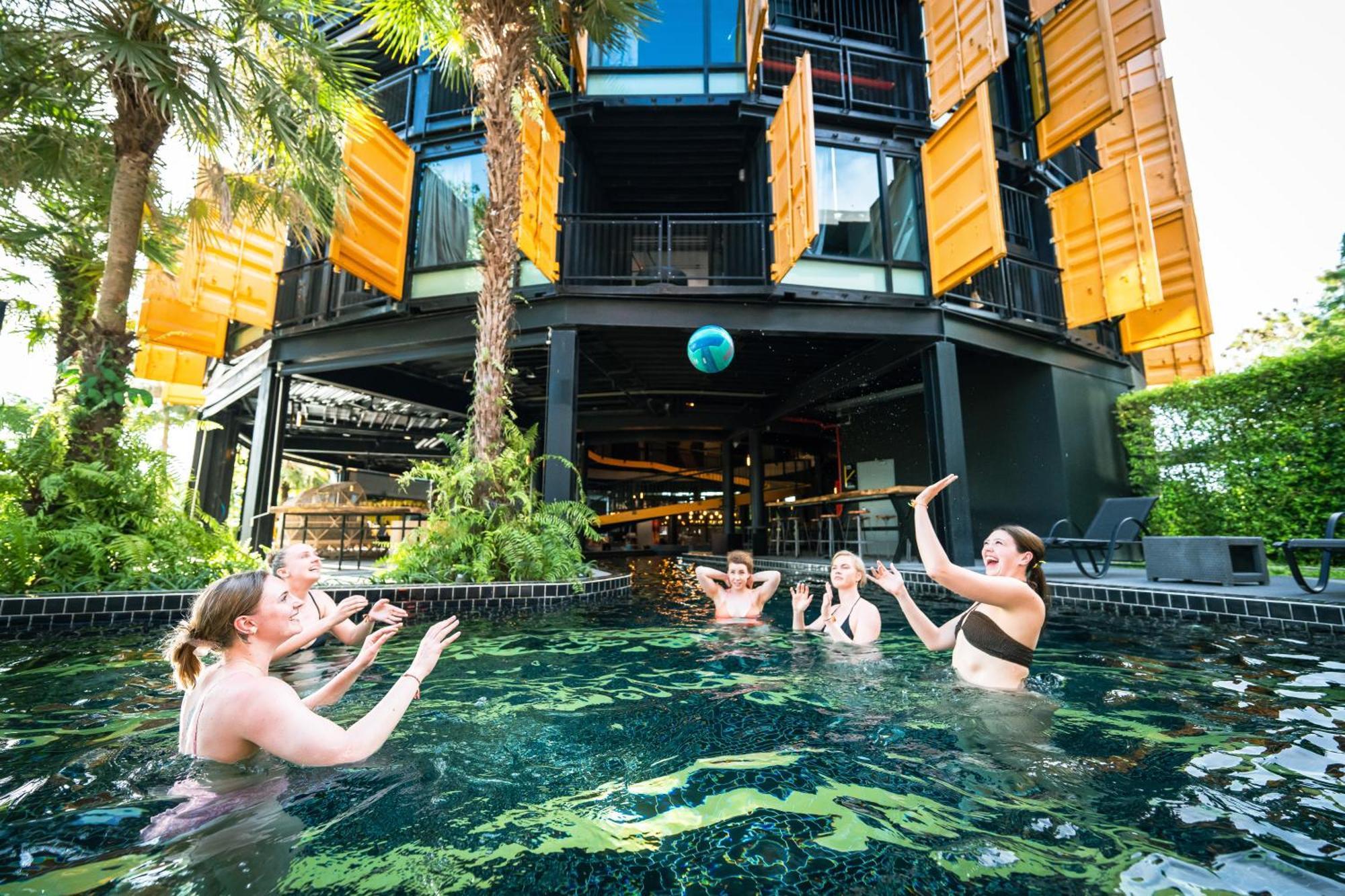 Hivetel Hotel Chalong Bagian luar foto
