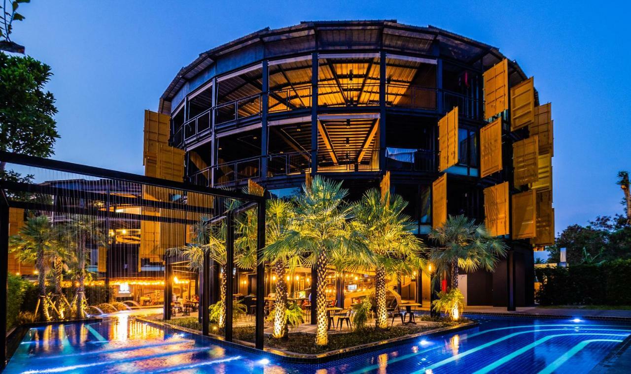 Hivetel Hotel Chalong Bagian luar foto